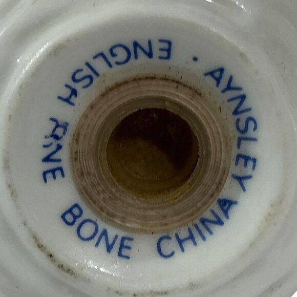 Antique Aynsley Pink Green & White Flower Rose Carnation Dainty English Fine Bon - Picture 6 of 6